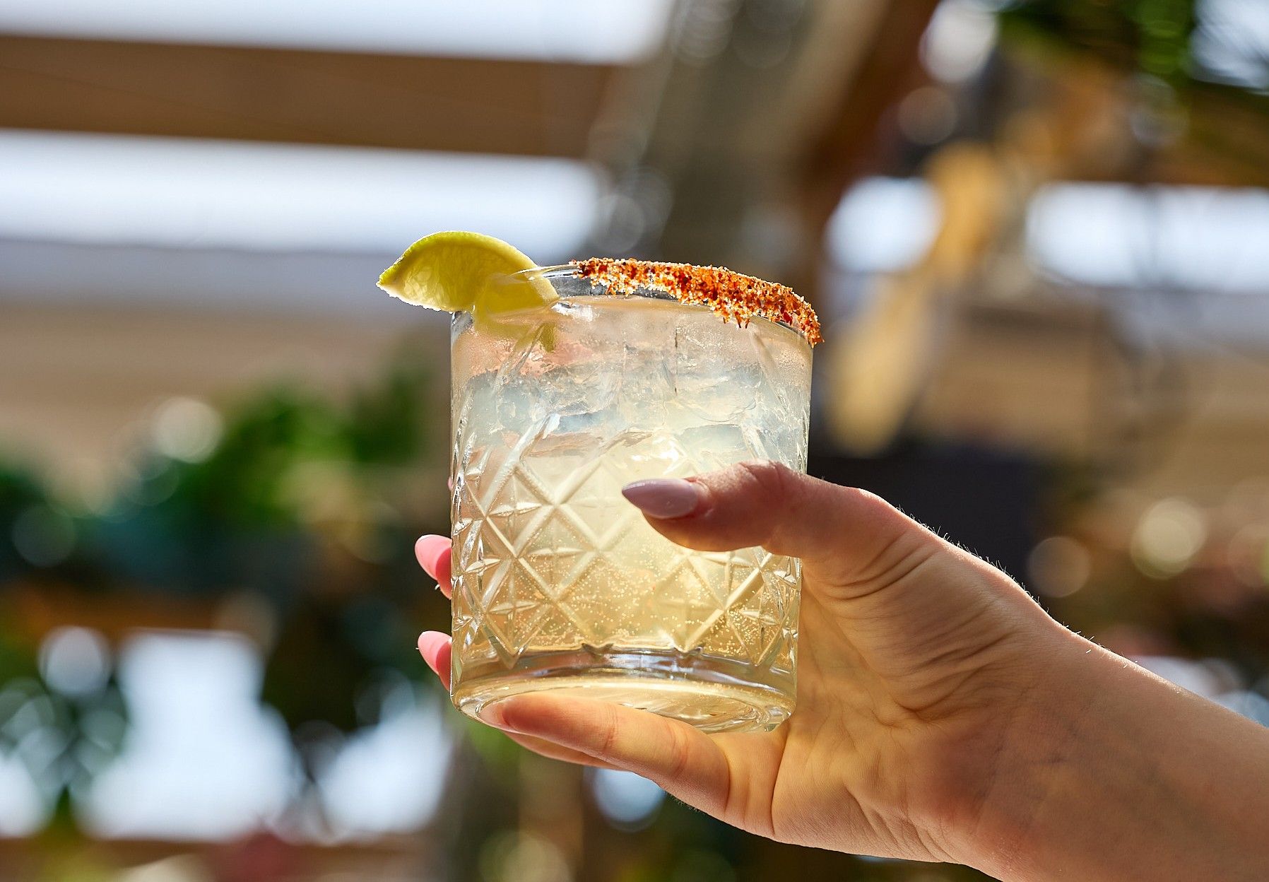 HAPPY HOUR